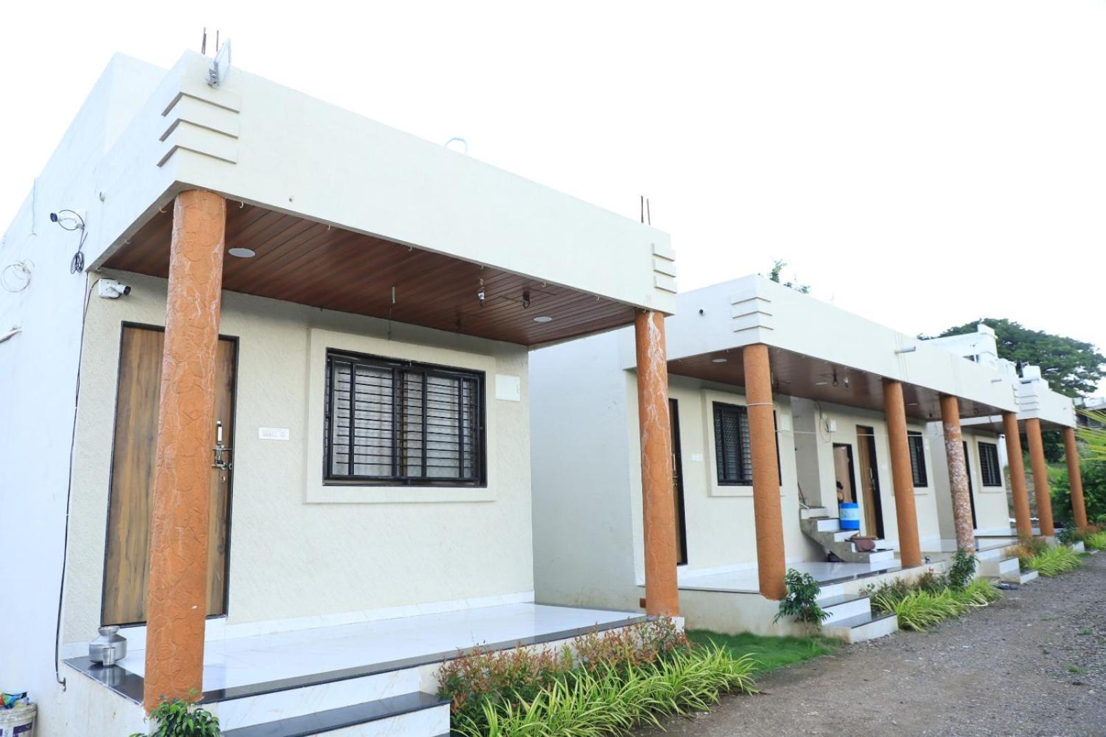 Shri Balaji Resort Ellora Bagian luar foto