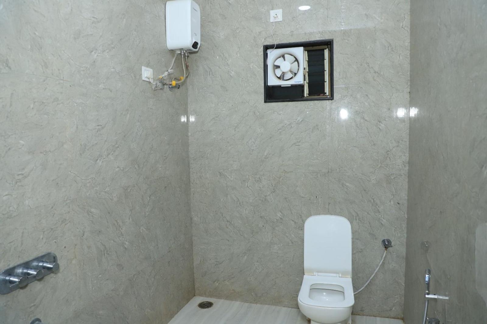 Shri Balaji Resort Ellora Bagian luar foto
